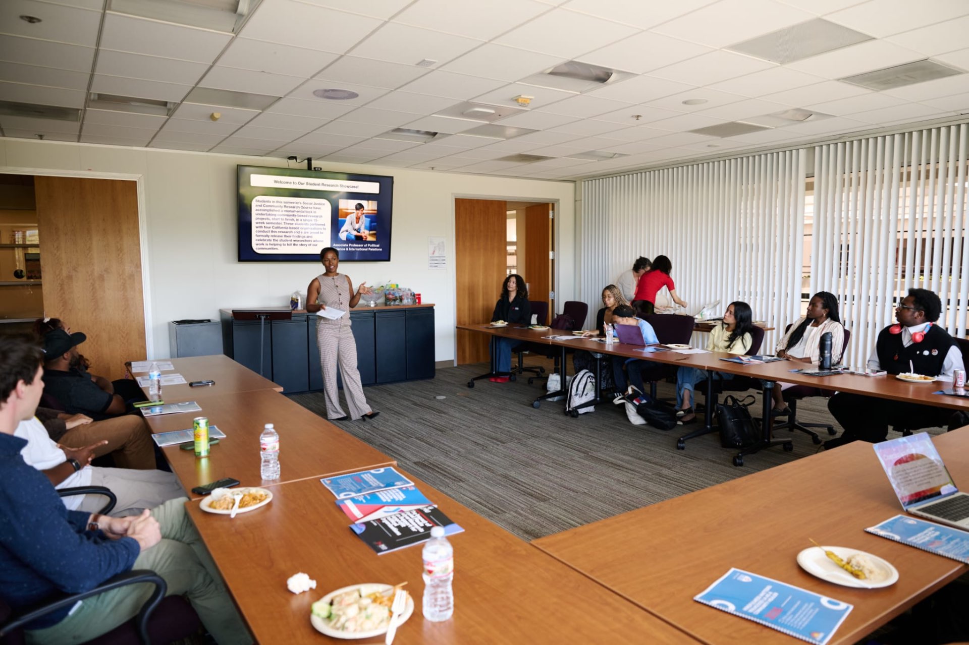 Student research showcase, full room